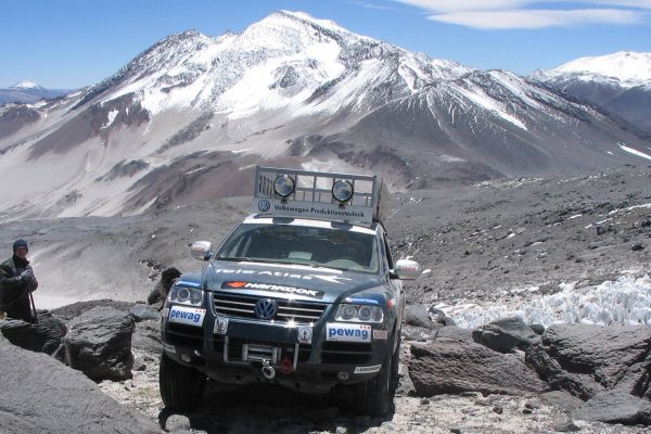 VW Touareg V6 High Altitude Record Chile