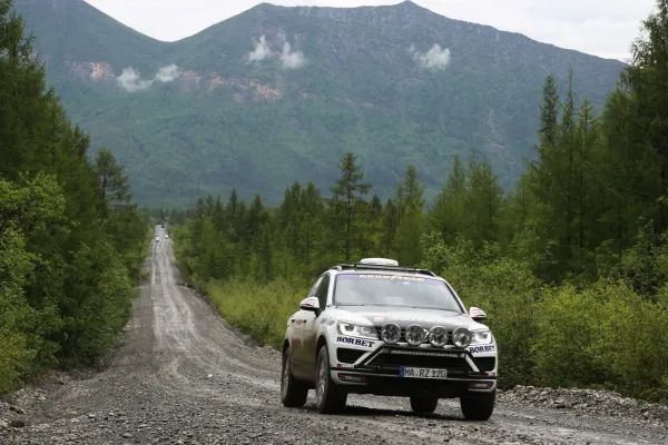VW Touareg V6 TDI Eurasia-Tour Magadan-Lisbon